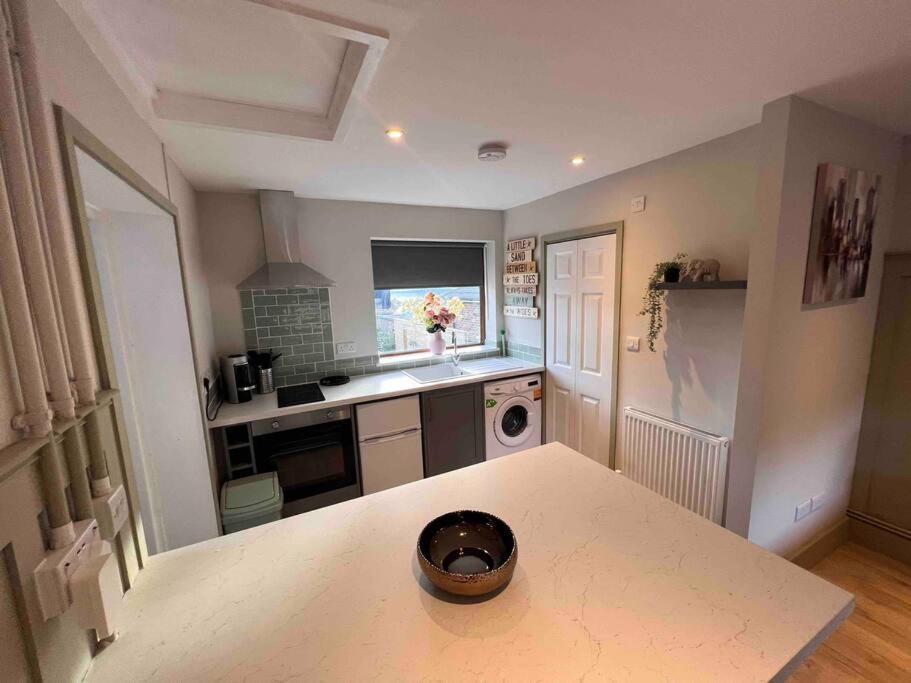 Seaview 1 Bed Open Condo - Free Parking Hove Exterior foto
