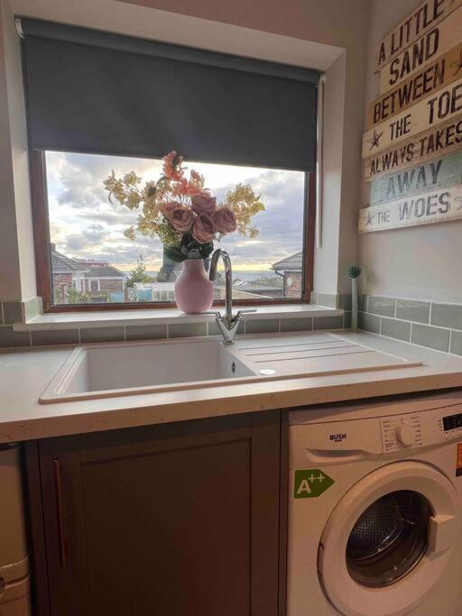 Seaview 1 Bed Open Condo - Free Parking Hove Exterior foto