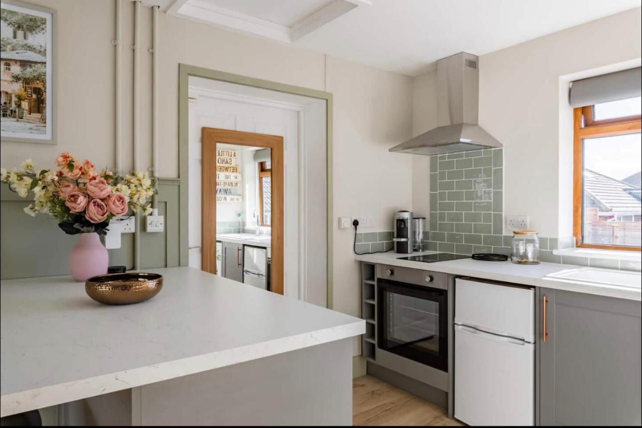 Seaview 1 Bed Open Condo - Free Parking Hove Exterior foto